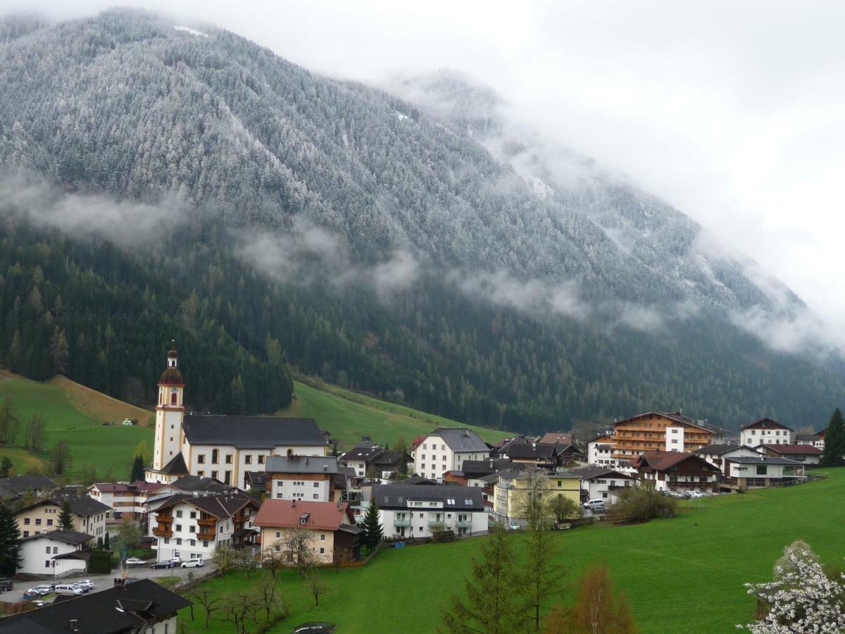 Pension Terra Neustift im Stubaital Eksteriør bilde